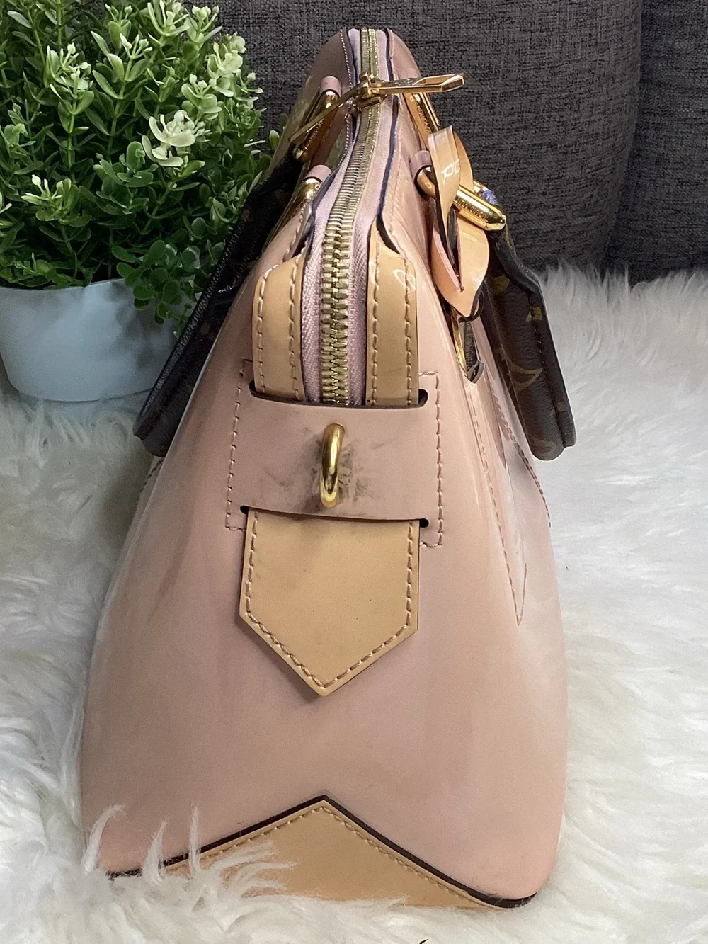 LOUIS VUITTON Rose Ballerine Vernis Miroir Tote Bag